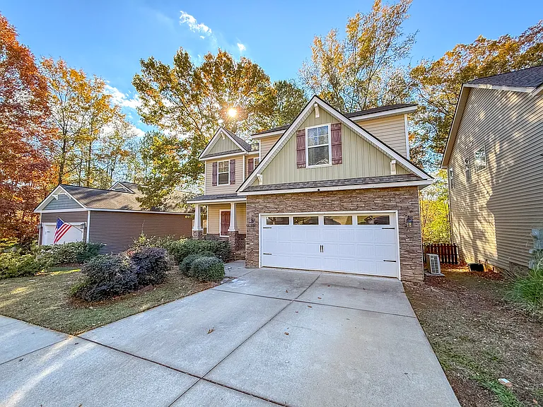 205 Allenbrooke Way — Photo 1