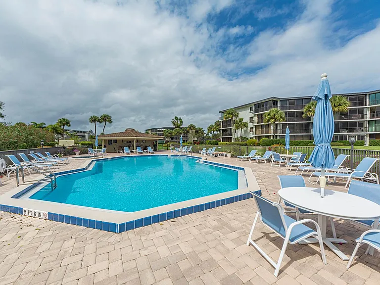 1850 Bay Rd #3G — Photo 33