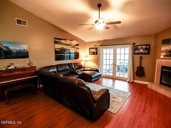 4th image of 4883 Norwalk Pl