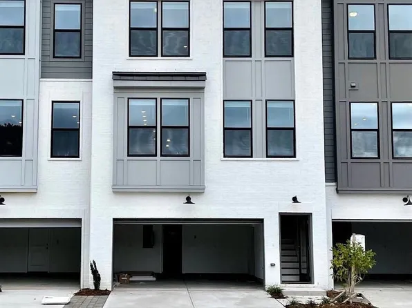 1250 Corkery Ridge Ct, Cary, NC 27519