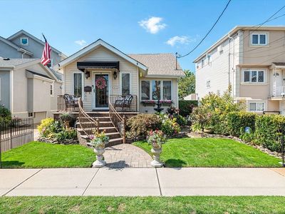 16324 99th St, Howard Beach, NY, 11414