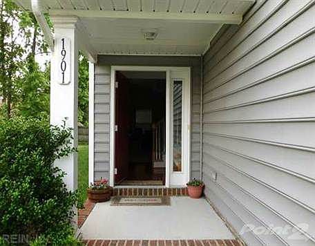 Welcome home! Your modern 3 bedroom with lots of space