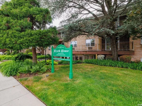 157 Hempstead Avenue #15B, Lynbrook, NY 11563