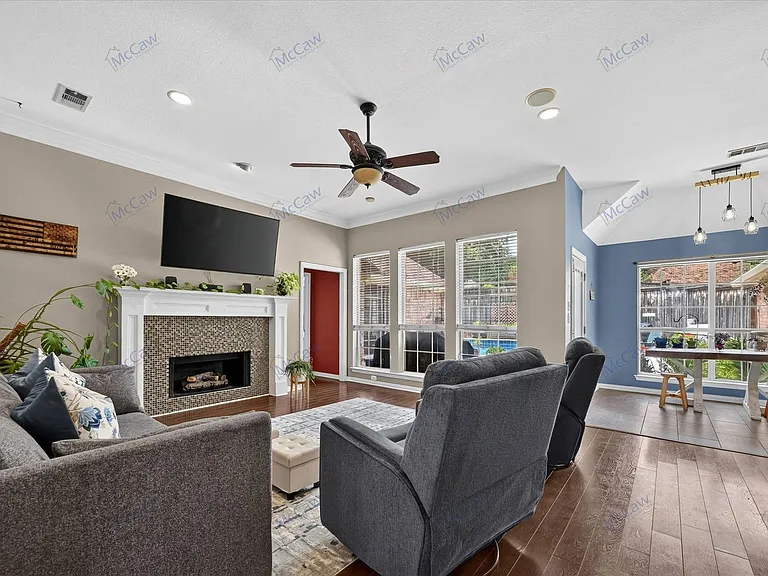 2061 Le Mans Dr — Photo 6