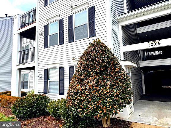 2nd image of 10019 Vanderbilt Cir APT 7
