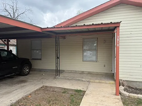 2810 Chihuahua St Photo 1