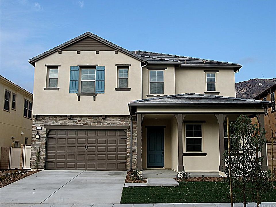 2nd image of 631 E Desert Willow Rd