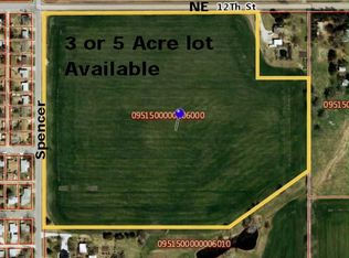 1212 NE 12th St, Newton, KS 67114