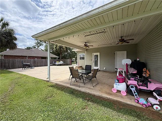 18857 Hank Dr — Photo 24