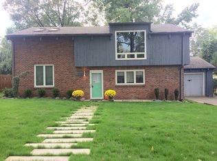 1227 Arno Rd, Kansas City, MO 64113