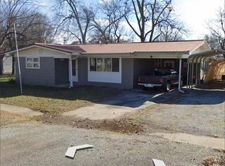 308 Day Ave, Bernie, MO 63822