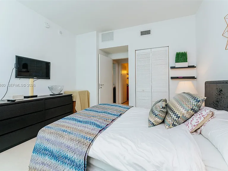 300 S Biscayne Blvd #T-3702 — Photo 10
