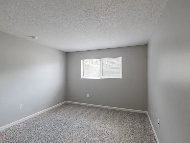 Brookwood Apartments — Photo 14