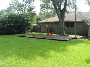 3721 Evergreen Dr, Dickinson, TX 77539