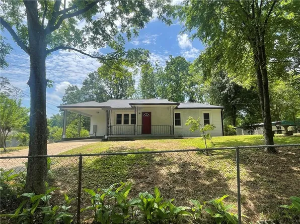 2315 12th St S, Phenix City, AL 36869