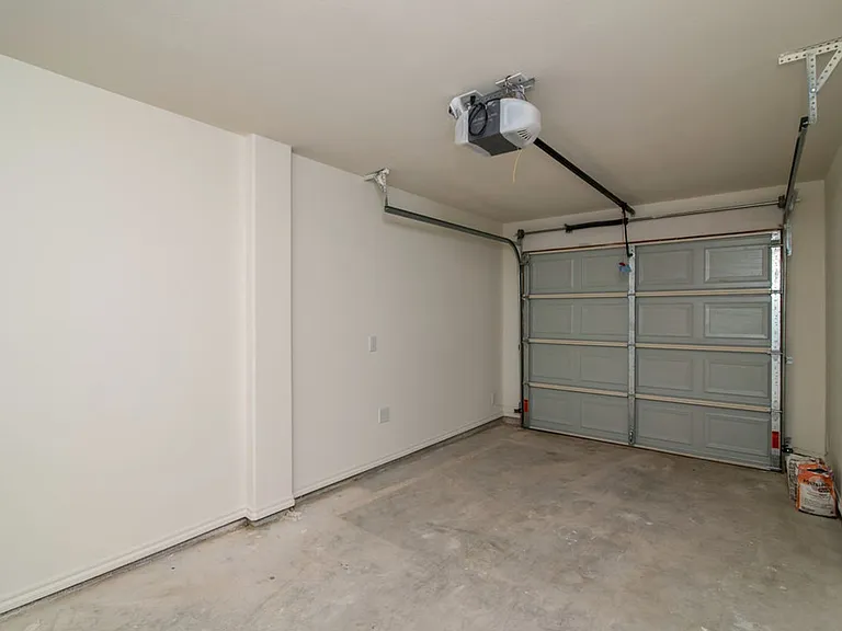 201 S May St #2 — Photo 20