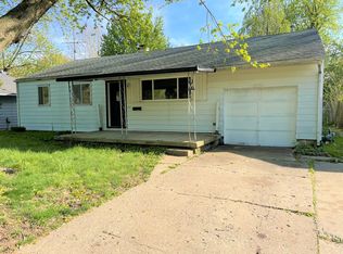 1403 Paula Dr, Champaign, IL