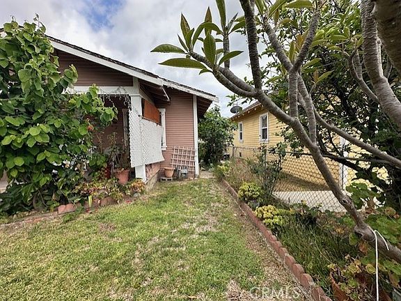 3rd image of 3324 Thorpe Ave