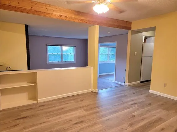 1302 Westbrooke St, Lawrence, KS 66049