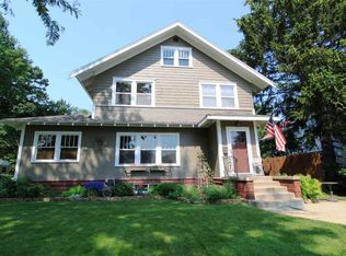 621 Walnut St, Cedar Falls, IA 50613