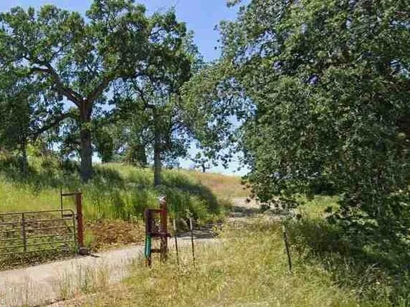 40899 Badger Ln, Squaw Valley, CA 93675