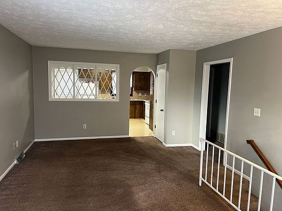 3rd image of 5136 Poppleton Ave