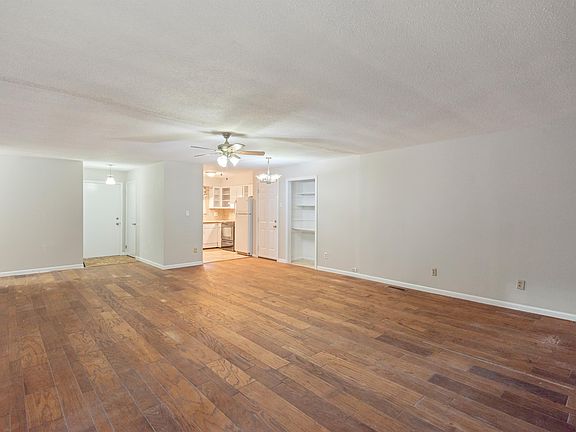 5th image of 7201 Dogwood Dr