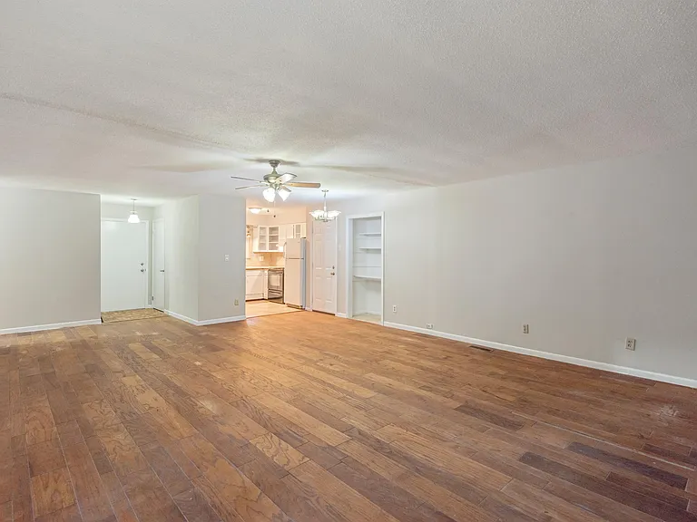 7201 Dogwood Dr — Photo 5