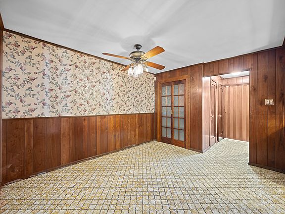 5th image of 1938 72nd St Unit 1