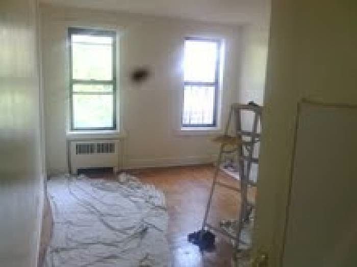 2nd image of 211 Ditmas Ave