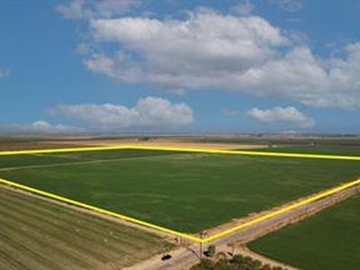 S Orchard Way, El Nido, CA, 95317