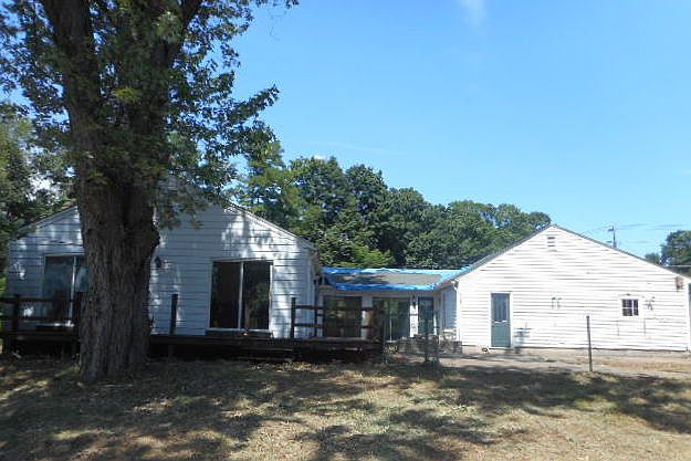 2nd image of 16 South St