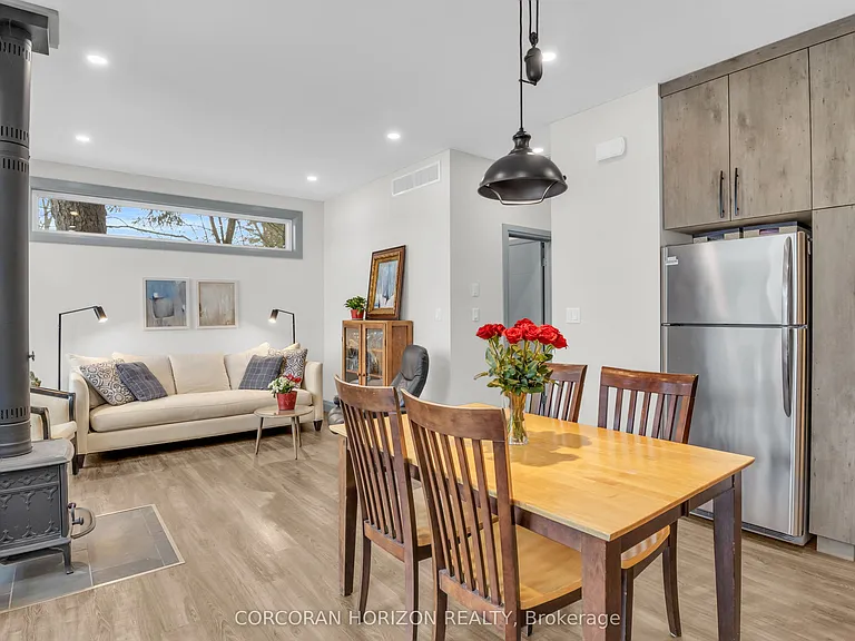 21 Cottage Ln — Photo 12