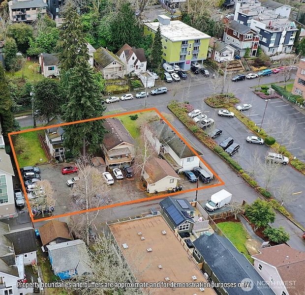 3rd image of 34 36, 38, 42 W Dravus Street
