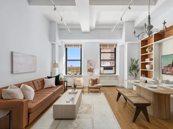 3 Hanover Square image 2 of 19