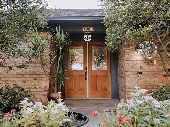 5th image of 109 Karla Dr