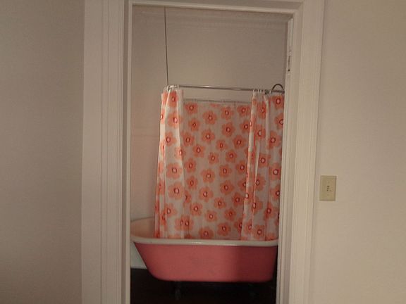 3rd image of 1329 C St #2