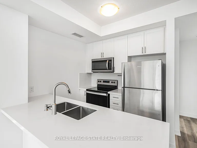 470 Dundas St E #1009 — Photo 21