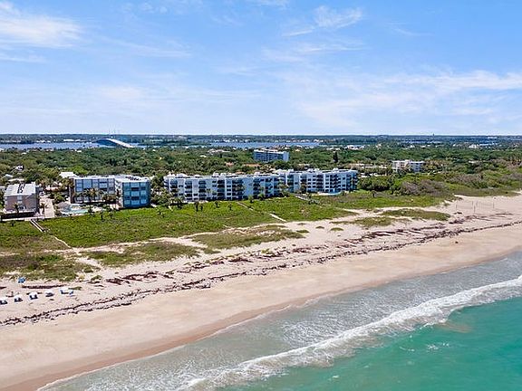 3rd image of 1616 Ocean Dr APT 107