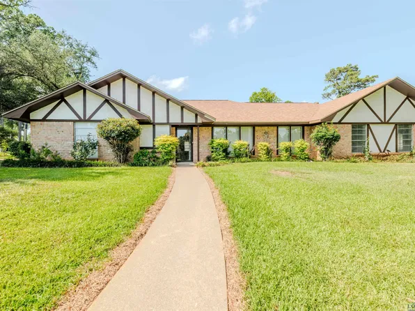 16 Ramblewood Dr, Longview, TX 75605