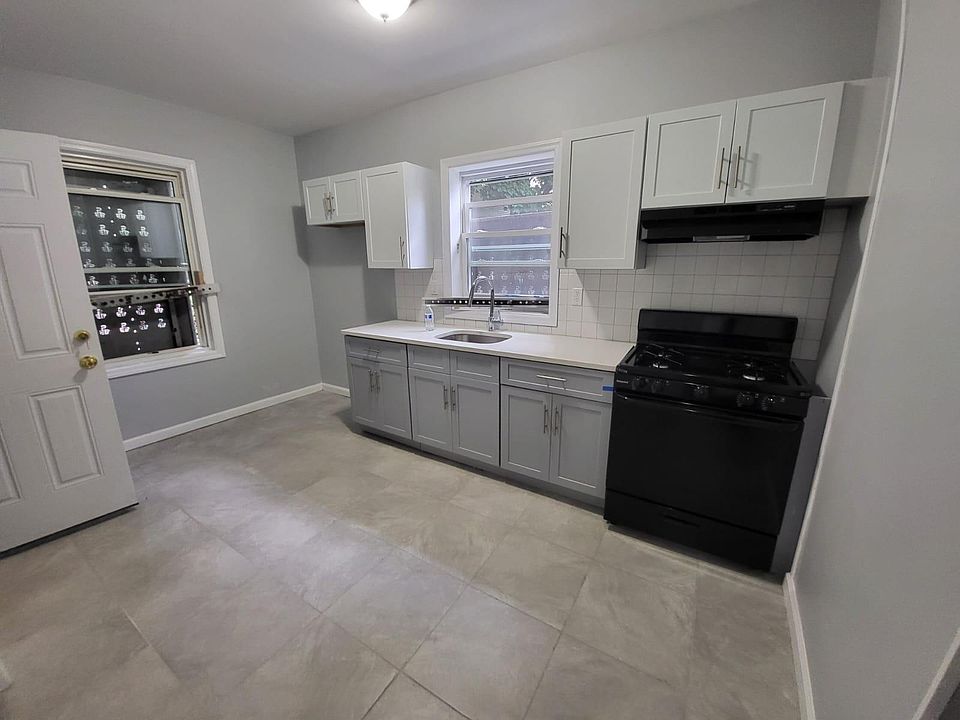 1st image of 258 S 11th St #1A