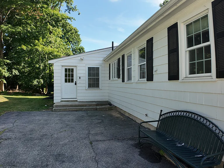 544 High St — Photo 3