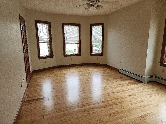 4th image of 2 Cameron St #2