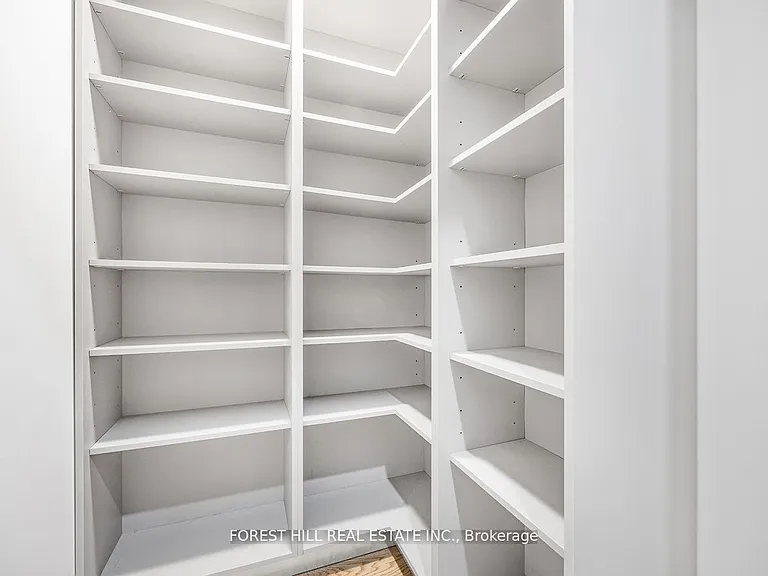 18 Greenbriar Rd #3 — Photo 18