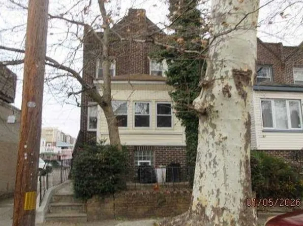 5933 W Oxford St, Philadelphia, PA 19151