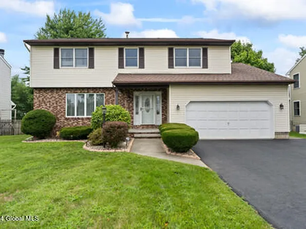 23 Berkshire Drive, Albany, NY 12205