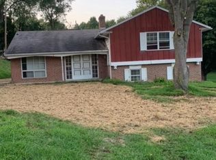 2214 Harvest Farm Rd, Sykesville, MD 21784