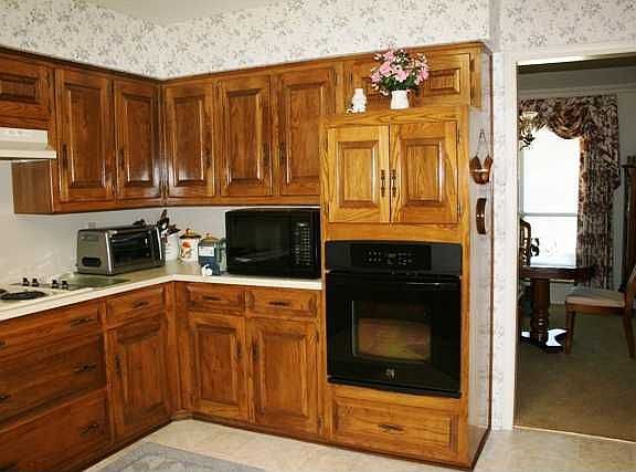 2nd image of 4505 Lakeside Dr