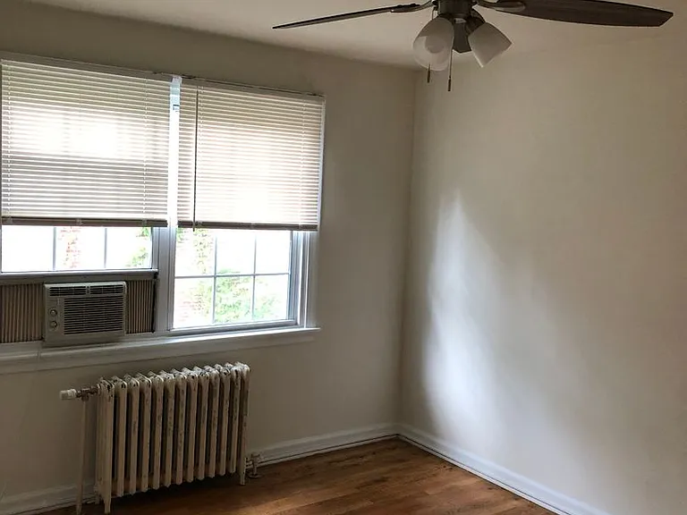 Jericho Manor Apartments — Photo 82
