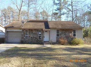 98 Deer Run Dr, Little Rock, AR 72206